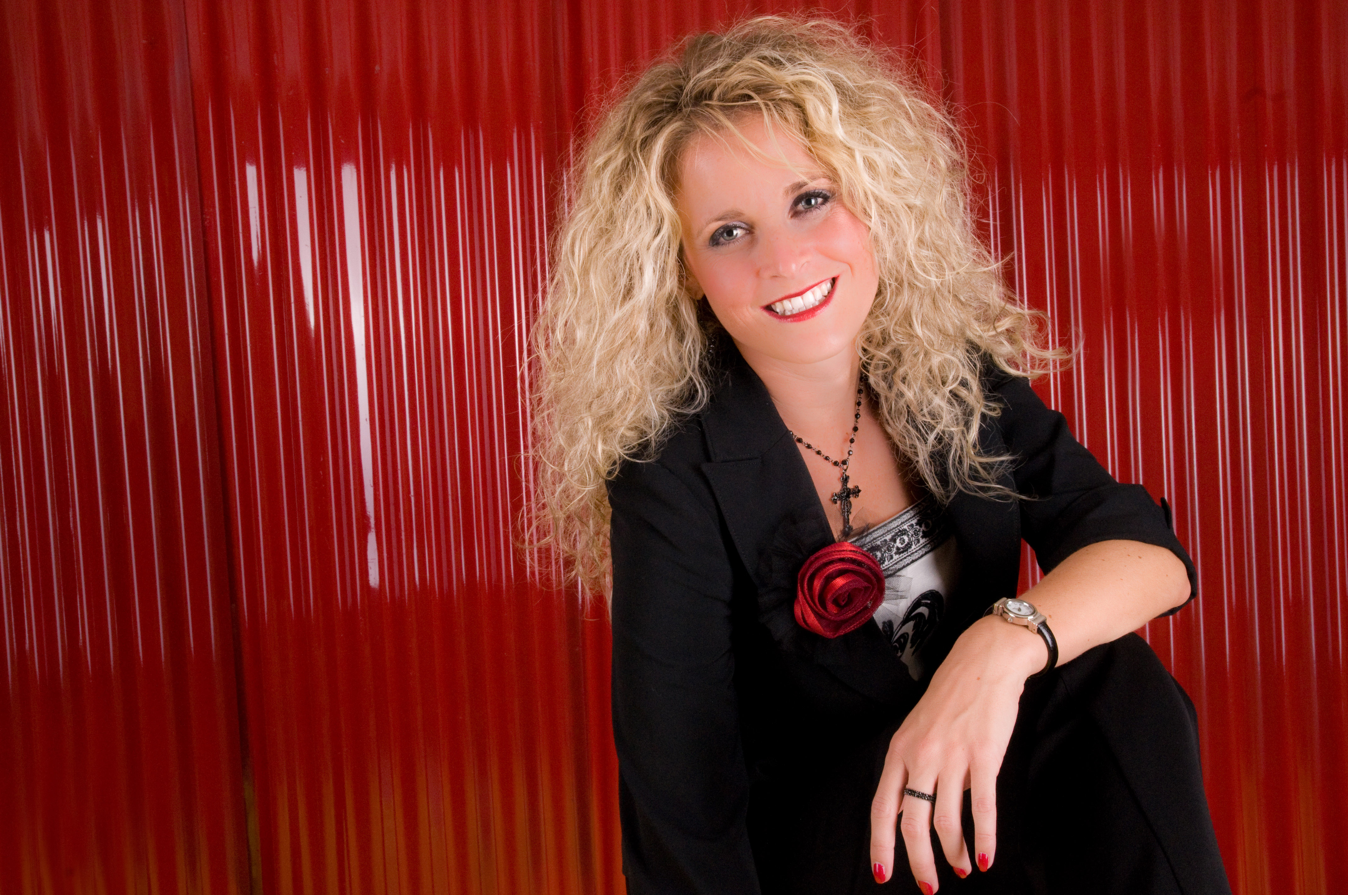 LINDSEY GRAHAM: Singing Praises with Passion - Southern Gospel Music News